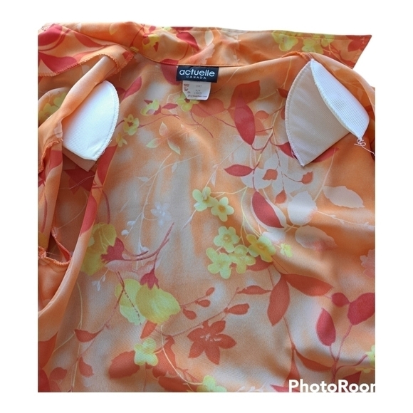 Vintage Actuelle Canada suit floral print set blouse & short 2 pieces Si… - Picture 10 of 15